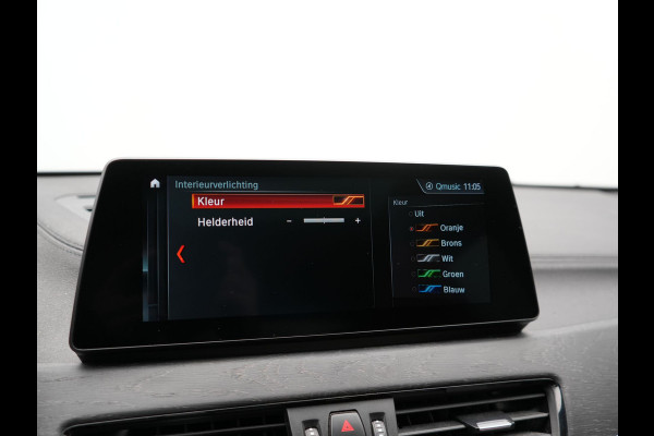 BMW X2 xDrive25e M Sport PHEV 220pk Dealer O.H. | Trekhaak Afn. | Panodak | Adaptive Cruise | Head Up | Camera | Harman / Kardon | Lederen Competition Stoelen Memory & Verwarmd | Keyless | 19"L.M | Sfeerverlichting | Navigatie | DAB | Plug