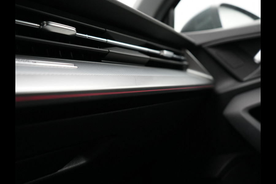 Audi A3 Sportback 40 TFSI e Advanced edition PHEV 204pk Dealer O.H. | Camera | Keyless | Elektr. Verst. Sportstoel Verwarmd | Sfeerverlichting | Apple Carplay | LED Koplampen | Virtual | Navigatie | DAB | Plug In Hybrid