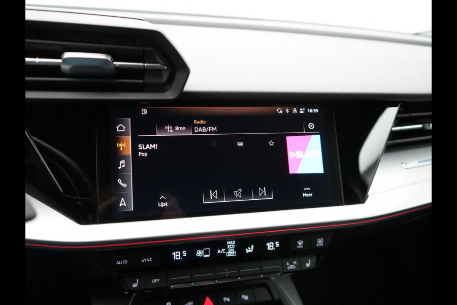Audi A3 Sportback 40 TFSI e Advanced edition PHEV 204pk Dealer O.H. | Camera | Keyless | Elektr. Verst. Sportstoel Verwarmd | Sfeerverlichting | Apple Carplay | LED Koplampen | Virtual | Navigatie | DAB | Plug In Hybrid