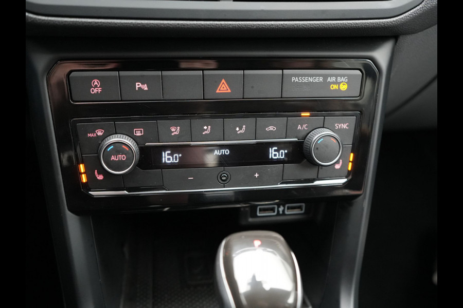 Volkswagen T-Cross 1.0 TSI R-Line 116pk DSG | Adaptive Cruise | Apple Carplay | Voorstoelen Verwarmd | Blis | Virtual Cockpit | Navigatie | DAB |