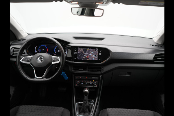 Volkswagen T-Cross 1.0 TSI R-Line 116pk DSG | Adaptive Cruise | Apple Carplay | Voorstoelen Verwarmd | Blis | Virtual Cockpit | Navigatie | DAB |