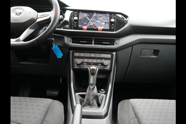 Volkswagen T-Cross 1.0 TSI R-Line 116pk DSG | Adaptive Cruise | Apple Carplay | Voorstoelen Verwarmd | Blis | Virtual Cockpit | Navigatie | DAB |