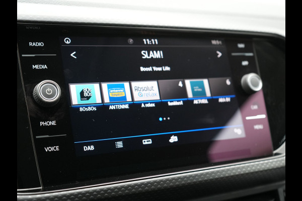 Volkswagen T-Cross 1.0 TSI R-Line 116pk DSG | Adaptive Cruise | Apple Carplay | Voorstoelen Verwarmd | Blis | Virtual Cockpit | Navigatie | DAB |
