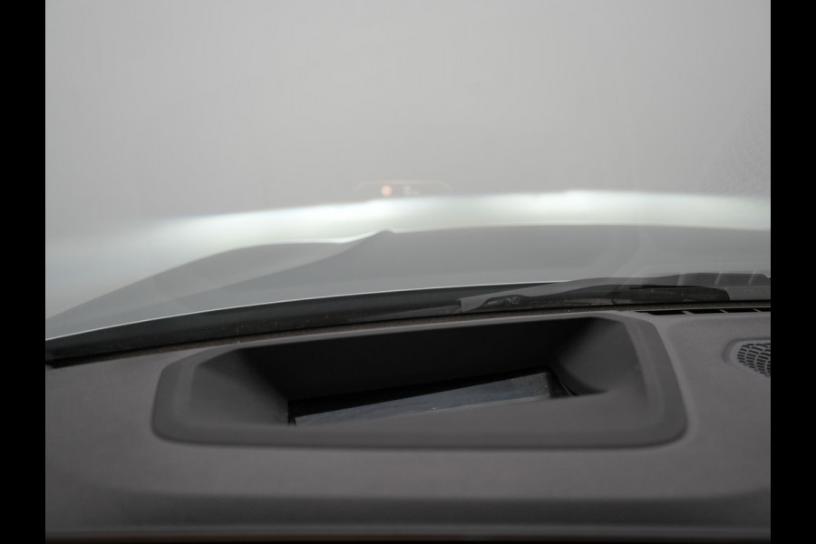 BMW 3 Serie Touring 320e Sportline FACELIFT PHEV Dealer O.H | Panodak | Widescreen Navi | Harman Kardon | Camera | Keyless | Stuurverwarming | Apple Carplay | BLIS | Plug In Hybrid