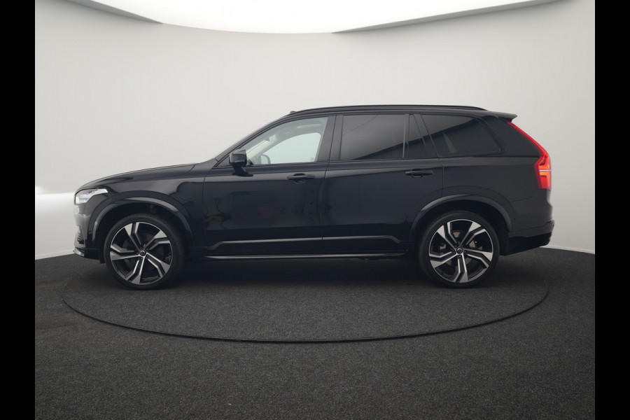 Volvo XC90 T8 Recharge AWD Ultimate Dark PHEV LONG RANGE 455pk 7 Persoons | Trekhaak af Fabriek | Panodak | Adaptive Cruise | 360 Camera | 22"L.M | Head Up | Google Maps | Pilot Assist | Harmand Kardon | Stuurverwarming | Plug In Hybrid