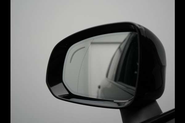 Volvo XC90 T8 Recharge AWD Ultimate Dark PHEV LONG RANGE 455pk 7 Persoons | Trekhaak af Fabriek | Panodak | Adaptive Cruise | 360 Camera | 22"L.M | Head Up | Google Maps | Pilot Assist | Harmand Kardon | Stuurverwarming | Plug In Hybrid