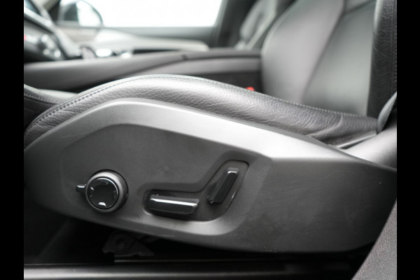 Volvo XC90 T8 Recharge AWD Ultimate Dark PHEV LONG RANGE 455pk 7 Persoons | Trekhaak af Fabriek | Panodak | Adaptive Cruise | 360 Camera | 22"L.M | Head Up | Google Maps | Pilot Assist | Harmand Kardon | Stuurverwarming | Plug In Hybrid