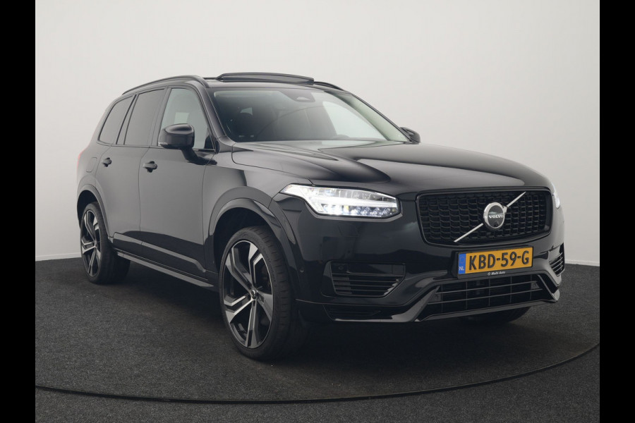 Volvo XC90 T8 Recharge AWD Ultimate Dark PHEV LONG RANGE 455pk 7 Persoons | Trekhaak af Fabriek | Panodak | Adaptive Cruise | 360 Camera | 22"L.M | Head Up | Google Maps | Pilot Assist | Harmand Kardon | Stuurverwarming | Plug In Hybrid