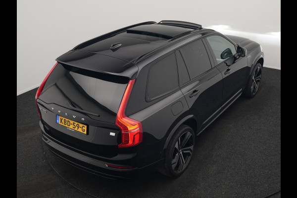 Volvo XC90 T8 Recharge AWD Ultimate Dark PHEV LONG RANGE 455pk 7 Persoons | Trekhaak af Fabriek | Panodak | Adaptive Cruise | 360 Camera | 22"L.M | Head Up | Google Maps | Pilot Assist | Harmand Kardon | Stuurverwarming | Plug In Hybrid