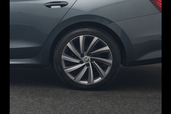 Škoda Octavia Combi 1.4 TSI Sportline Business PHEV 204pk Dealer O.H | Panodak | Adaptive Cruise | Lederen Sportstoelen Massage & Memory | Head Up | Virtual | Camera & Parkassist | 18"L.M | Keyless |  Plug In Hybrid