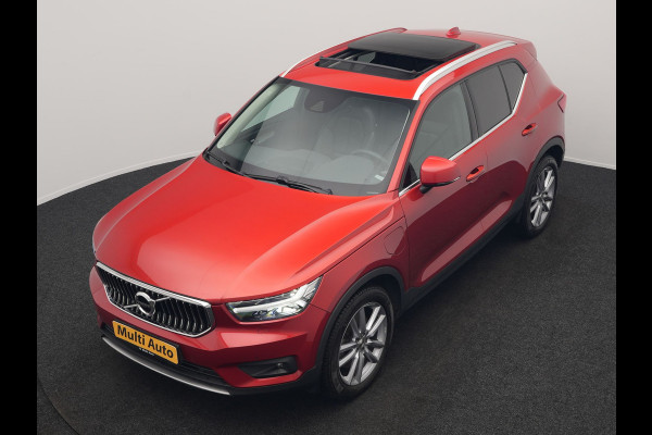 Volvo XC40 T5 Recharge Inscription PHEV 262pk Dealer O.H | Trekhaak af Fabriek | Panodak | Adaptive Cruise | Lederen Sportstoelen Verwarmd | 19"L.M | Camera | Keyless | Apple Carplay | Plug In Hybrid