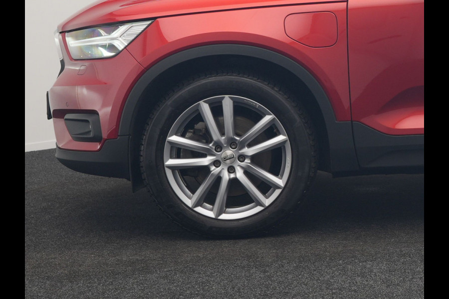 Volvo XC40 T5 Recharge Inscription PHEV 262pk Dealer O.H | Trekhaak af Fabriek | Panodak | Adaptive Cruise | Lederen Sportstoelen Verwarmd | 19"L.M | Camera | Keyless | Apple Carplay | Plug In Hybrid