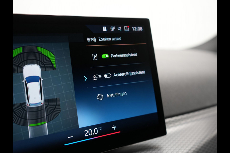BMW 3 Serie Touring 320e M Sport FACELIFT PHEV 204pk Dealer O.H | Trekhaak Af Fabriek | Adaptive Cruise | Widescreen Navi | Head Up | Alcantara Sportstoelen Verwarmd | Camera & Parkassist | Apple Carplay | Plug In Hybrid