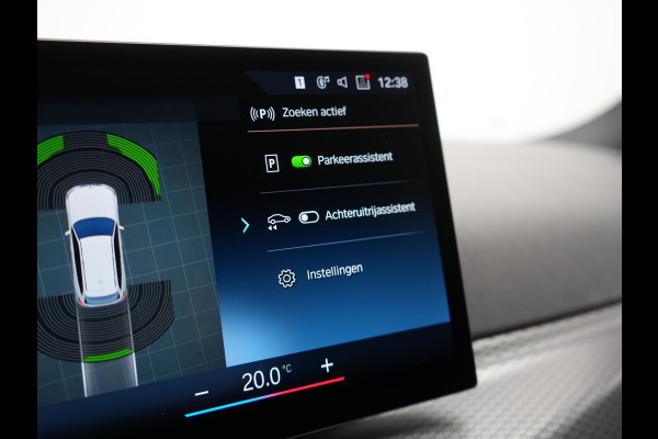 BMW 3 Serie Touring 320e M Sport FACELIFT PHEV 204pk Dealer O.H | Trekhaak Af Fabriek | Adaptive Cruise | Widescreen Navi | Head Up | Alcantara Sportstoelen Verwarmd | Camera & Parkassist | Apple Carplay | Plug In Hybrid