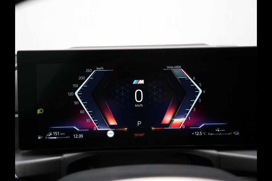 BMW 3 Serie Touring 320e M Sport FACELIFT PHEV 204pk Dealer O.H | Trekhaak Af Fabriek | Adaptive Cruise | Widescreen Navi | Head Up | Alcantara Sportstoelen Verwarmd | Camera & Parkassist | Apple Carplay | Plug In Hybrid