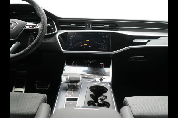 Audi A6 Avant 50 TFSI e Quattro S Line PHEV 300pk Dealer O.H. | Trekhaak Af Fabriek | Adaptive Cruise | Head Up | 360 Camera | Alcantara Sportstoelen Verwarmd | Stuur Verwarmd | Apple Carplay | Navigatie | Virtual | DAB | Plug In Hybrid