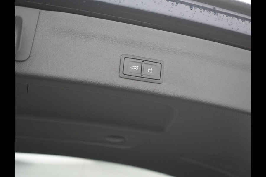 Audi A6 Avant 50 TFSI e Quattro S Line PHEV 300pk Dealer O.H. | Trekhaak Af Fabriek | Adaptive Cruise | Head Up | 360 Camera | Alcantara Sportstoelen Verwarmd | Stuur Verwarmd | Apple Carplay | Navigatie | Virtual | DAB | Plug In Hybrid
