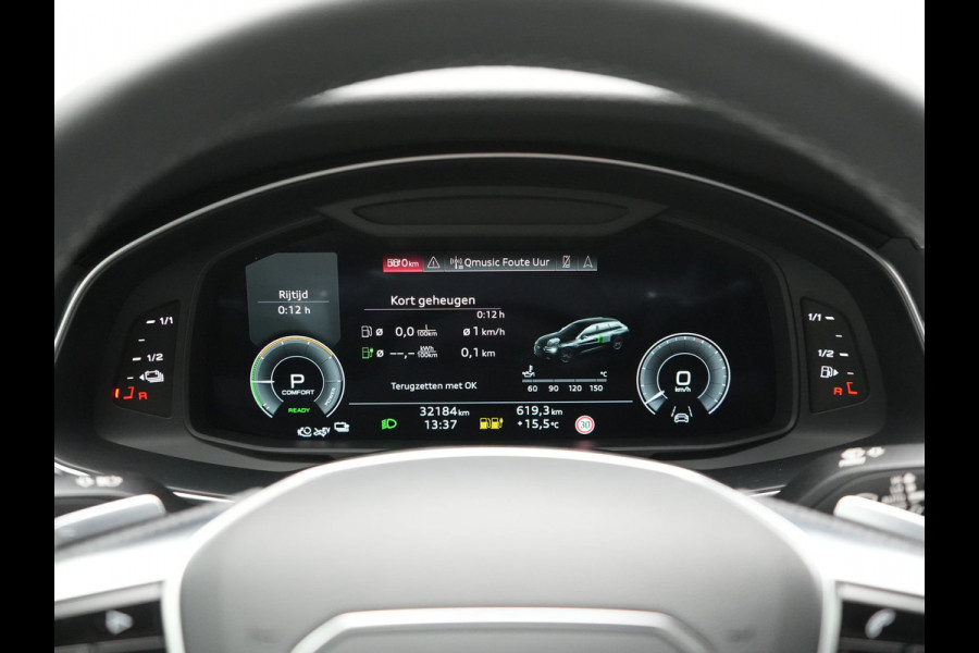 Audi A6 Avant 50 TFSI e Quattro S Line PHEV 300pk Dealer O.H. | Trekhaak Af Fabriek | Adaptive Cruise | Head Up | 360 Camera | Alcantara Sportstoelen Verwarmd | Stuur Verwarmd | Apple Carplay | Navigatie | Virtual | DAB | Plug In Hybrid