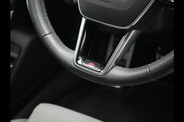 Audi A6 Avant 50 TFSI e Quattro S Line PHEV 300pk Dealer O.H. | Trekhaak Af Fabriek | Adaptive Cruise | Head Up | 360 Camera | Alcantara Sportstoelen Verwarmd | Stuur Verwarmd | Apple Carplay | Navigatie | Virtual | DAB | Plug In Hybrid