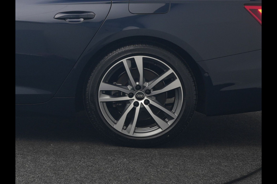 Audi A6 Avant 50 TFSI e Quattro S Line PHEV 300pk Dealer O.H. | Trekhaak Af Fabriek | Adaptive Cruise | Head Up | 360 Camera | Alcantara Sportstoelen Verwarmd | Stuur Verwarmd | Apple Carplay | Navigatie | Virtual | DAB | Plug In Hybrid
