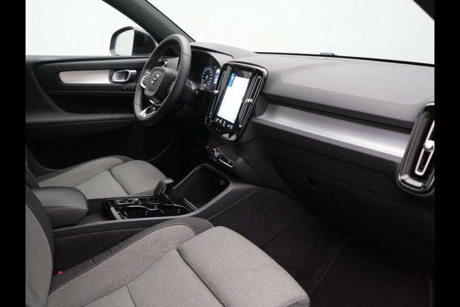 Volvo XC40 T4 Plus Bright PHEV 211pk Dealer O.H. | Adaptive Cruise | Camera | Sportstoelen Memory & Verwarmd | Harman / Kardon | Stuur Verwarmd | Apple Carplay | Keyless | Navigatie | DAB | Plug In Hybrid