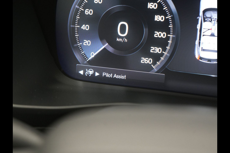 Volvo XC40 T4 Plus Bright PHEV 211pk Dealer O.H. | Adaptive Cruise | Camera | Sportstoelen Memory & Verwarmd | Harman / Kardon | Stuur Verwarmd | Apple Carplay | Keyless | Navigatie | DAB | Plug In Hybrid