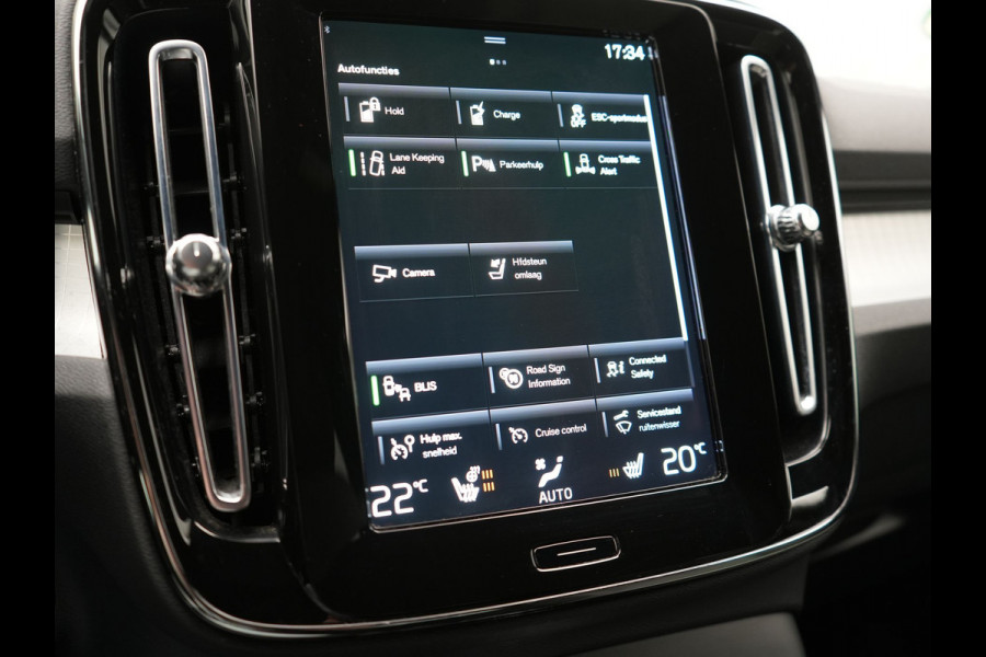 Volvo XC40 T4 Plus Bright PHEV 211pk Dealer O.H. | Adaptive Cruise | Camera | Sportstoelen Memory & Verwarmd | Harman / Kardon | Stuur Verwarmd | Apple Carplay | Keyless | Navigatie | DAB | Plug In Hybrid