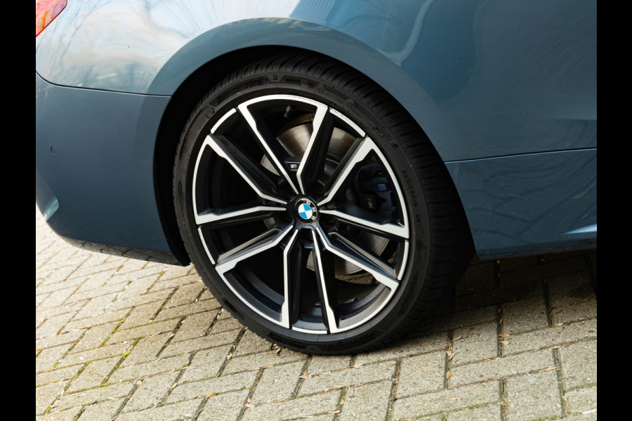 BMW 4 Serie Coupé M440i xDrive - Dak - Lasers - Driving Ass Prof - Standkachel - Trekhaak