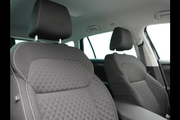 Škoda Superb Combi 1.4 TSI iV Business Edition PHEV 218pk Dealer O.H | Trekhaak af Fabriek | Crystal LED | Keyless | Apple Carplay | Sportstoelen Verwarmd | Cruise Control | 17"L.M | Plug In Hybrid