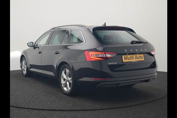 Škoda Superb Combi 1.4 TSI iV Business Edition PHEV 218pk Dealer O.H | Trekhaak af Fabriek | Crystal LED | Keyless | Apple Carplay | Sportstoelen Verwarmd | Cruise Control | 17"L.M | Plug In Hybrid