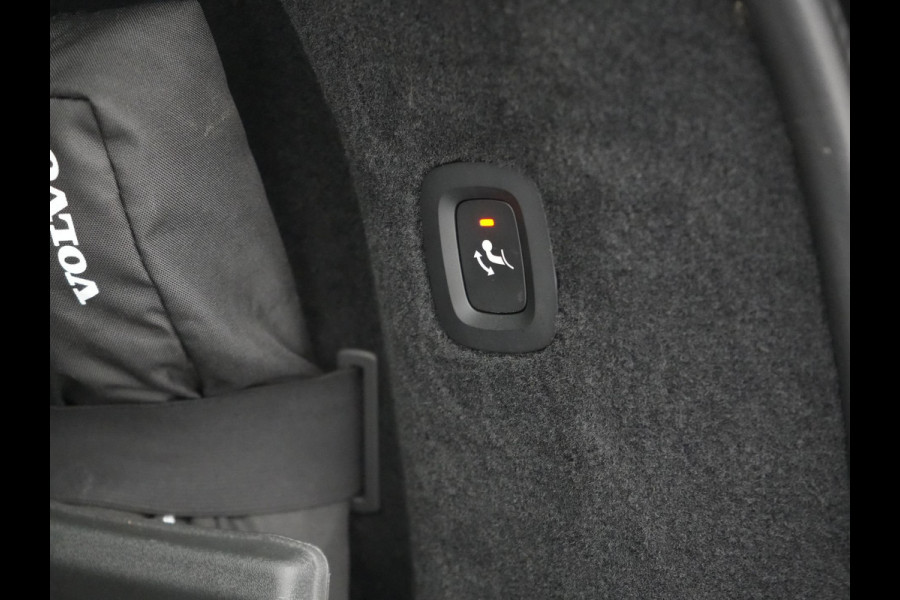Volvo V90 T8 AWD Inscription PHEV 394pk Dealer O.H | Trekhaak af Fabriek | Panodak | Adaptive Cruise | Luxe Lederen Sportstoelen Memory | Pilot Assist | Camera | 19 "L.M | Apple Carplay | Plug In Hybrid