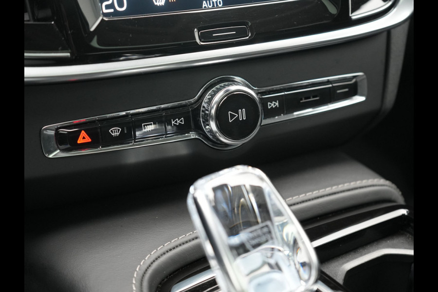 Volvo V90 T8 AWD Inscription PHEV 394pk Dealer O.H | Trekhaak af Fabriek | Panodak | Adaptive Cruise | Luxe Lederen Sportstoelen Memory | Pilot Assist | Camera | 19 "L.M | Apple Carplay | Plug In Hybrid