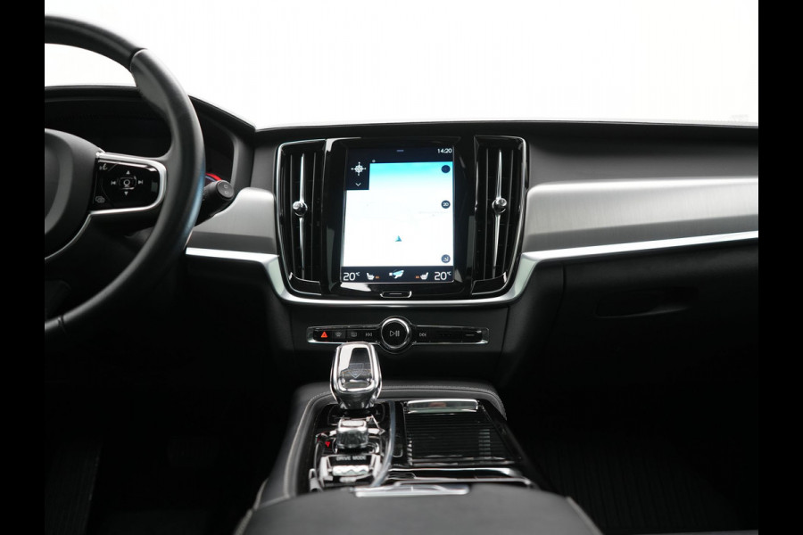 Volvo V90 T8 AWD Inscription PHEV 394pk Dealer O.H | Trekhaak af Fabriek | Panodak | Adaptive Cruise | Luxe Lederen Sportstoelen Memory | Pilot Assist | Camera | 19 "L.M | Apple Carplay | Plug In Hybrid