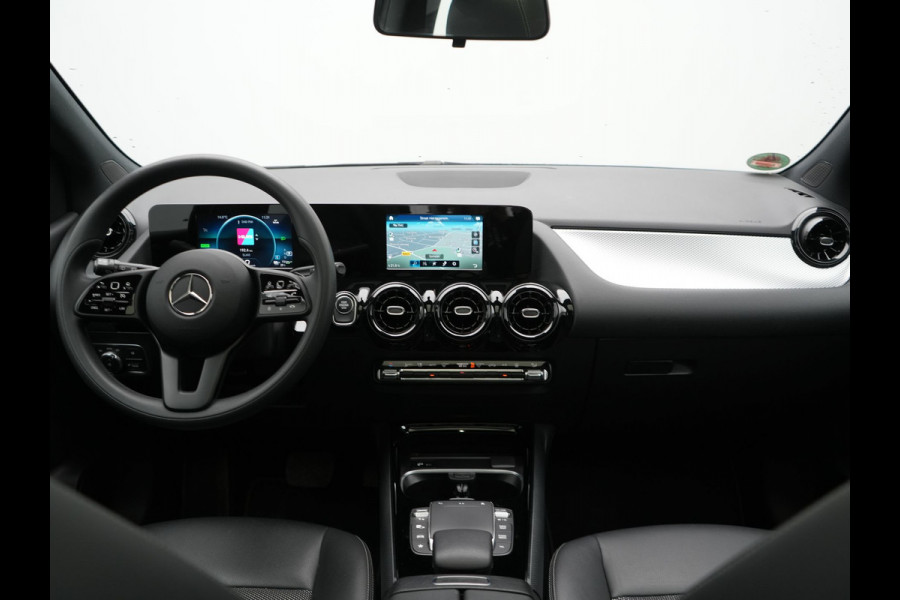 Mercedes-Benz B-Klasse 250 e PHEV 218pk Dealer O.H | Panodak | Camera | Multibeam LED | Parkassist | Stoelverwarming | Navi Full Map | 17"L.M | Climate Control | Plug In Hybrid