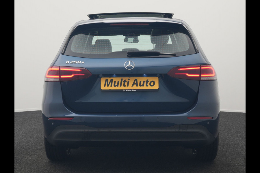 Mercedes-Benz B-Klasse 250 e PHEV 218pk Dealer O.H | Panodak | Camera | Multibeam LED | Parkassist | Stoelverwarming | Navi Full Map | 17"L.M | Climate Control | Plug In Hybrid