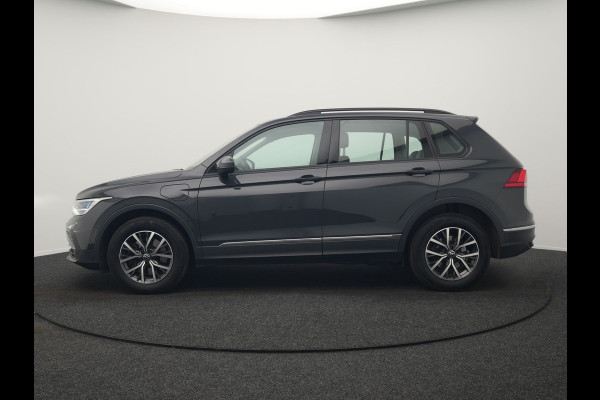 Volkswagen Tiguan 1.4 TSI eHybrid Life PHEV 245pk | Adaptive Cruise | Lederen Sportstoelen Memory & Verwarmd | Stuur Verwarmd | Virtual Cockpit | Navigatie | DAB | Plug In Hybrid