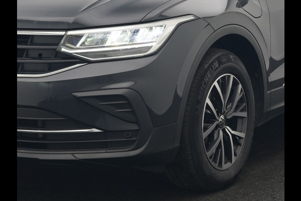 Volkswagen Tiguan 1.4 TSI eHybrid Life PHEV 245pk | Adaptive Cruise | Lederen Sportstoelen Memory & Verwarmd | Stuur Verwarmd | Virtual Cockpit | Navigatie | DAB | Plug In Hybrid