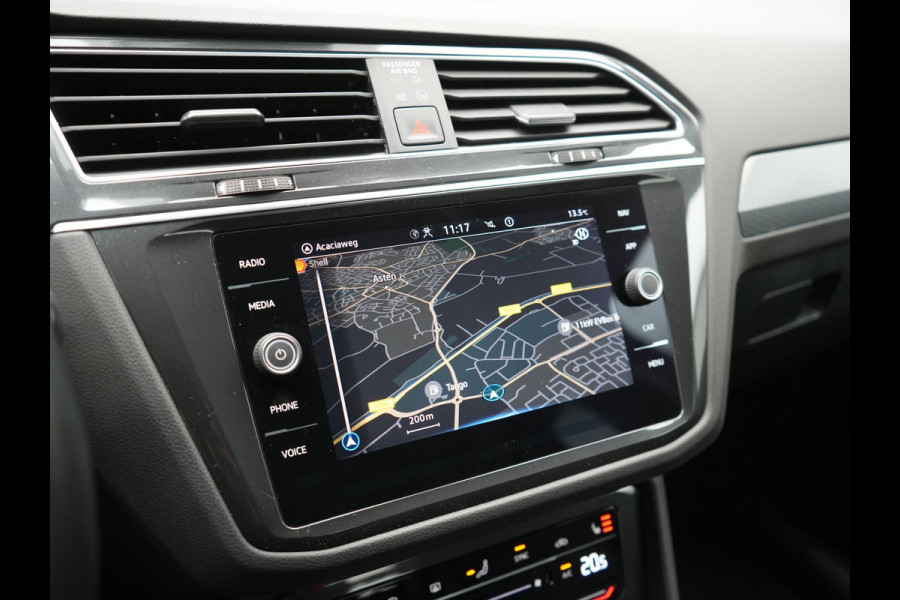 Volkswagen Tiguan 1.4 TSI eHybrid Life PHEV 245pk | Adaptive Cruise | Lederen Sportstoelen Memory & Verwarmd | Stuur Verwarmd | Virtual Cockpit | Navigatie | DAB | Plug In Hybrid