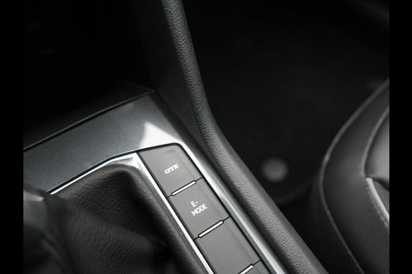 Volkswagen Tiguan 1.4 TSI eHybrid Life PHEV 245pk | Adaptive Cruise | Lederen Sportstoelen Memory & Verwarmd | Stuur Verwarmd | Virtual Cockpit | Navigatie | DAB | Plug In Hybrid