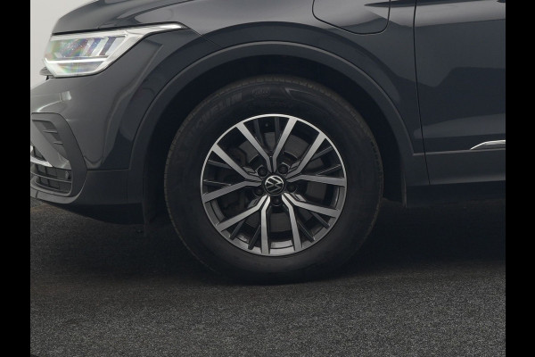 Volkswagen Tiguan 1.4 TSI eHybrid Life PHEV 245pk | Adaptive Cruise | Lederen Sportstoelen Memory & Verwarmd | Stuur Verwarmd | Virtual Cockpit | Navigatie | DAB | Plug In Hybrid