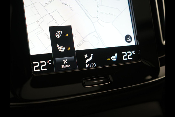 Volvo XC40 T5 Ultimate Dark PHEV 263pk Dealer O.H. | Panodak | Adaptive Cruise | 360 Camera | Harman / Kardon | Alcantara Sportstoelen Memory & Verwarmd | Stuur Verwarmd | Apple Carplay | Keyless | Virtual | Navigatie | DAB | Plug In Hybrid