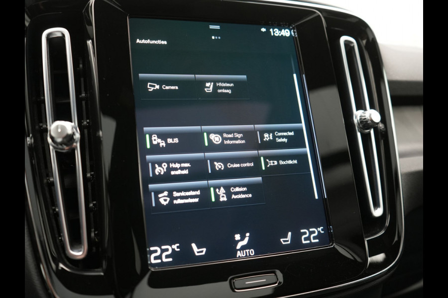 Volvo XC40 T5 Ultimate Dark PHEV 263pk Dealer O.H. | Panodak | Adaptive Cruise | 360 Camera | Harman / Kardon | Alcantara Sportstoelen Memory & Verwarmd | Stuur Verwarmd | Apple Carplay | Keyless | Virtual | Navigatie | DAB | Plug In Hybrid