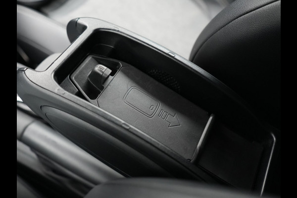 MINI Mini 2.0 Cooper S Chili 192pk 5 Deurs | Apple Carplay | Sportstoelen Verwarmd | Union Jack Achterlichten | 17"L.M | LED Koplampen | Navigatie Full Map | DAB | Cruise Control |