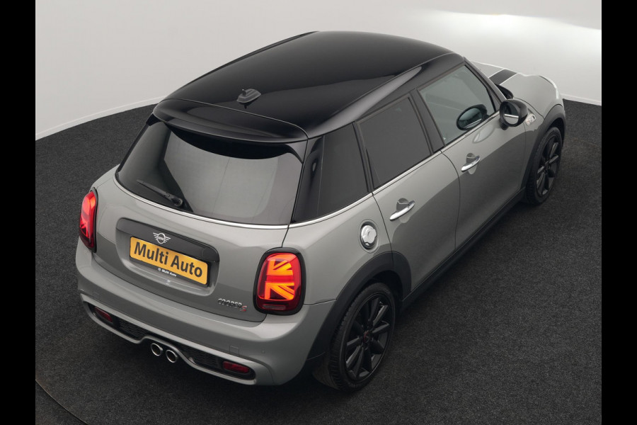 MINI Mini 2.0 Cooper S Chili 192pk 5 Deurs | Apple Carplay | Sportstoelen Verwarmd | Union Jack Achterlichten | 17"L.M | LED Koplampen | Navigatie Full Map | DAB | Cruise Control |