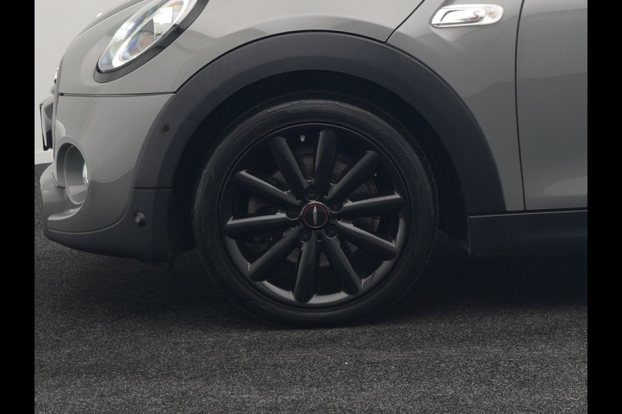 MINI Mini 2.0 Cooper S Chili 192pk 5 Deurs | Apple Carplay | Sportstoelen Verwarmd | Union Jack Achterlichten | 17"L.M | LED Koplampen | Navigatie Full Map | DAB | Cruise Control |