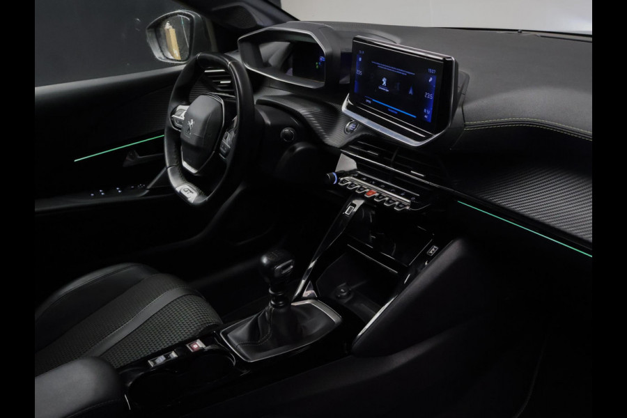 Peugeot 208 1.2 PureTech GT-line (APPLE CARPLAY,CAMERA,LED,NAVI,CRUISE,CLIMATE,SPORTSTOELEN,GETINT,LM VELGEN,NETTESTAAT)