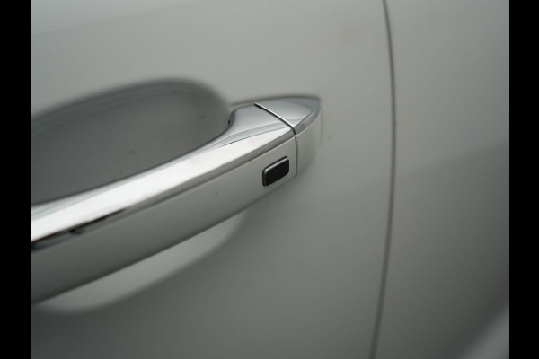 MG EHS 1.5 TGDI Luxury PHEV 258pk | Panodak | 360 Camera | Adaptive Cruise | Lederen Sportstoelen Verwarmd | Blis | Apple Carplay | Keyless | Sfeerverlichting | Navigatie | Virtual | DAB+ | Plug In Hybrid