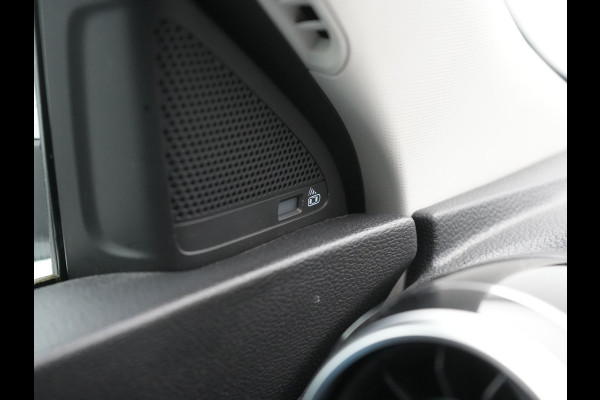 MG EHS 1.5 TGDI Luxury PHEV 258pk | Panodak | 360 Camera | Adaptive Cruise | Lederen Sportstoelen Verwarmd | Blis | Apple Carplay | Keyless | Sfeerverlichting | Navigatie | Virtual | DAB+ | Plug In Hybrid