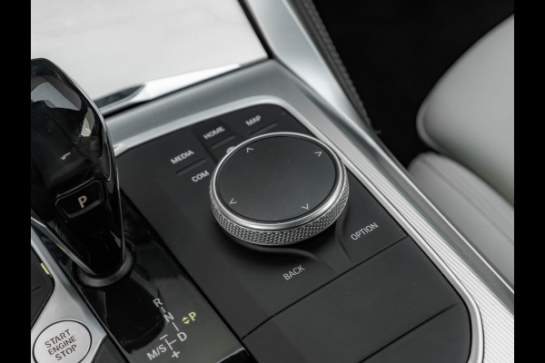 BMW 4 Serie Coupé M440i xDrive - Dak - Lasers - Driving Ass Prof - Standkachel - Trekhaak