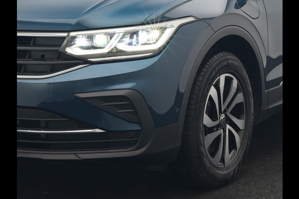 Volkswagen Tiguan 1.4 eHybrid PHEV 245pk Dealer O.H. | Adaptive Cruise | 360 Camera | IQ Light | Voorstoelen & Stuur Verwarmd | Sfeerverlichting | Apple Carplay | Virtual | Keyless | Blis | Navigatie | DAB | Plug In Hybrid